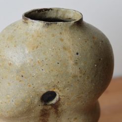 Grotte Rauks - Ventre - Zoom serrure - Margaux Ceramics