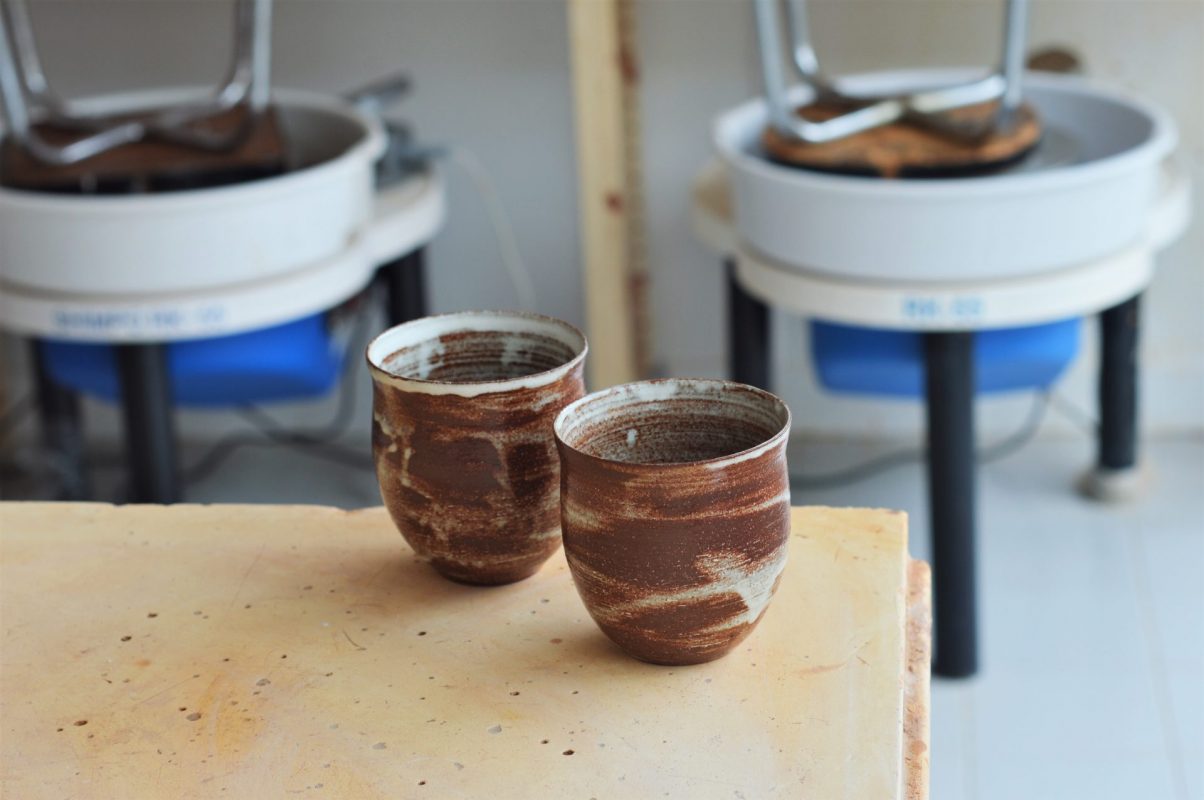 tasse tulpen mug sur platre atelier margaux ceramics