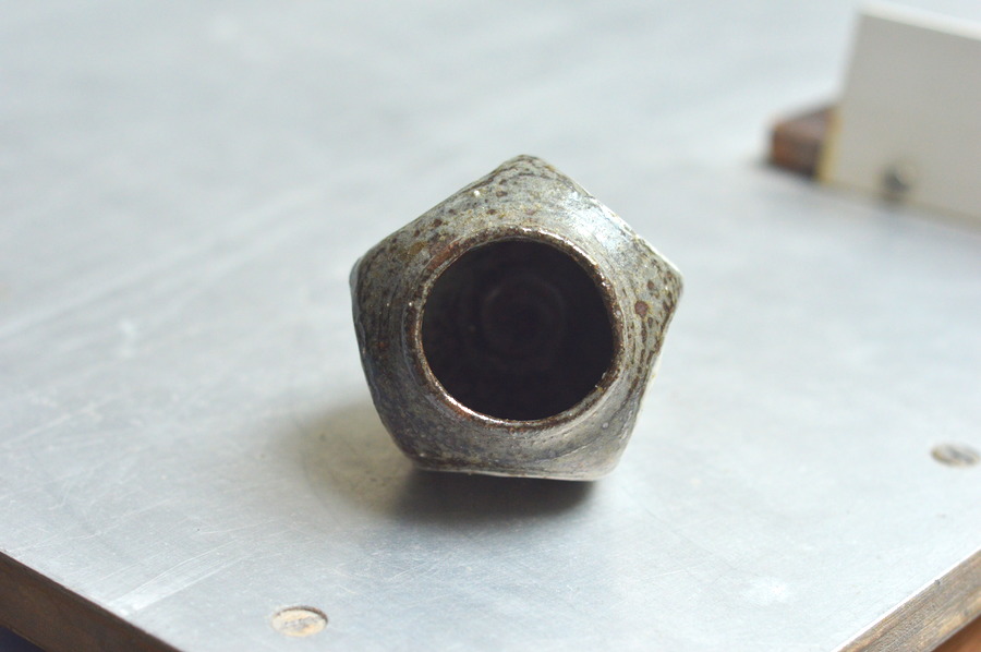 Petit vase à facette – Image 2